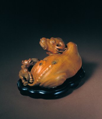 图片[2]-Crouching ox carved from boxwood-China Archive